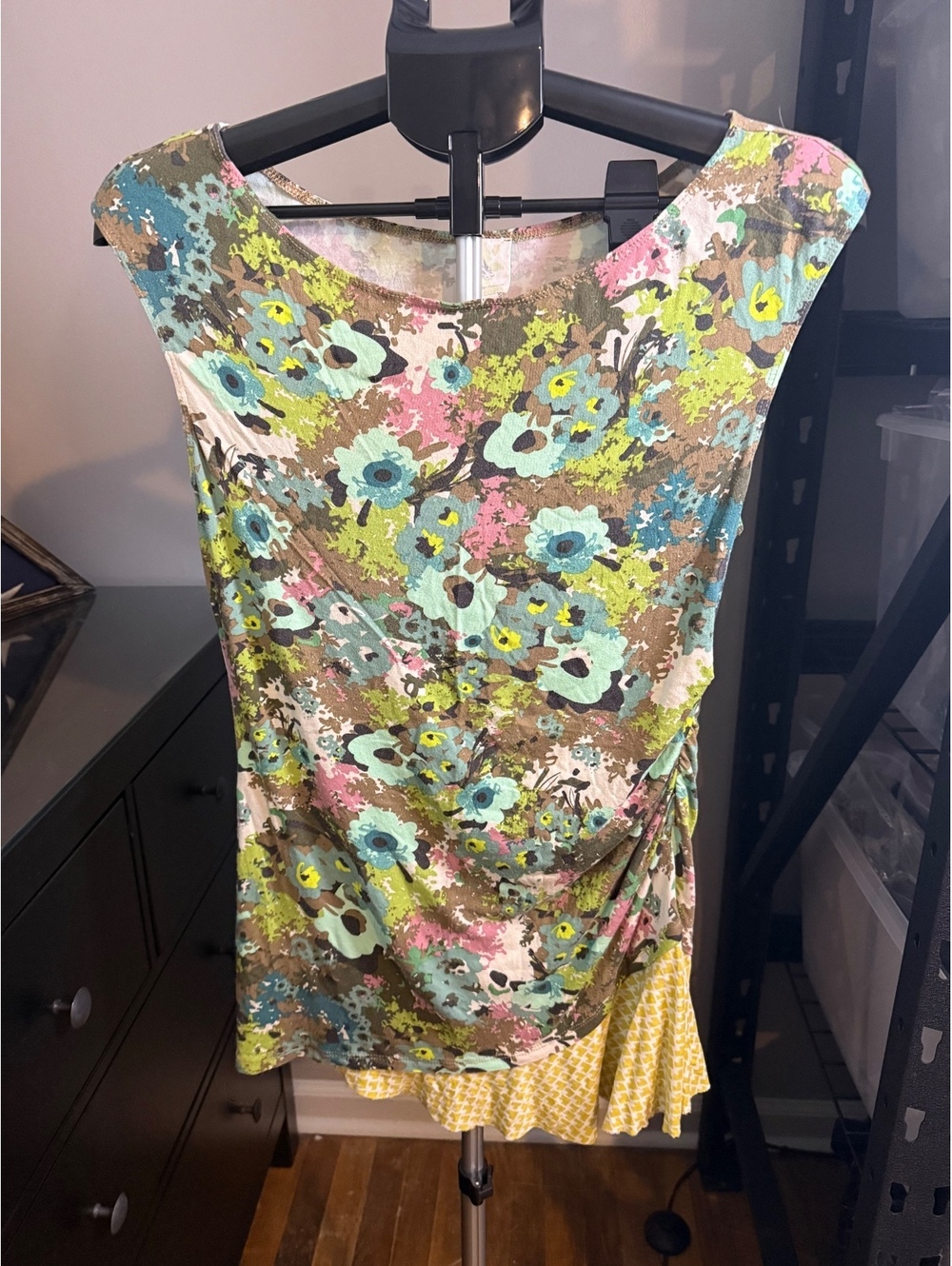 Weston Wear Size L Floral Ruched Mixed Print Sleeveless Top